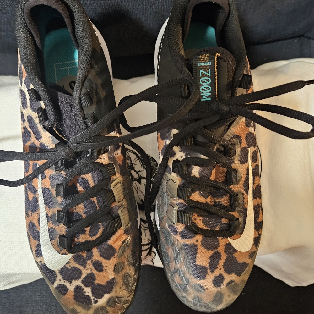 Woman's Fashion Leopard Print Zoom Sneakers